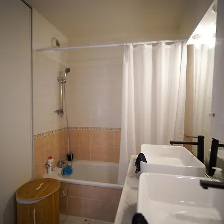 Daire T3 Proche Gare Et Toutes Commodites *